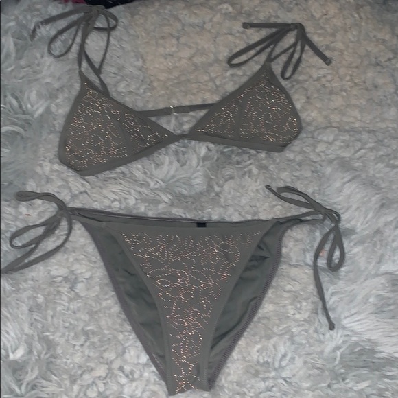 green embroidered bikini fashion nova - Picture 1 of 4